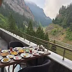 Pazarcik Mountain 트라존