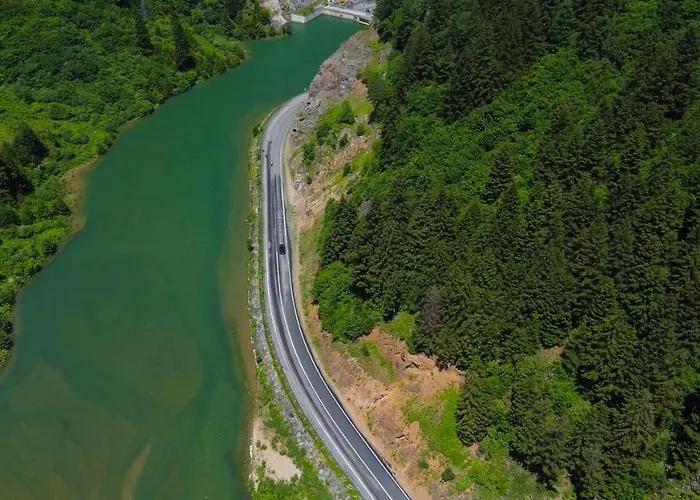 Hotel Pazarcik Mountain 3*